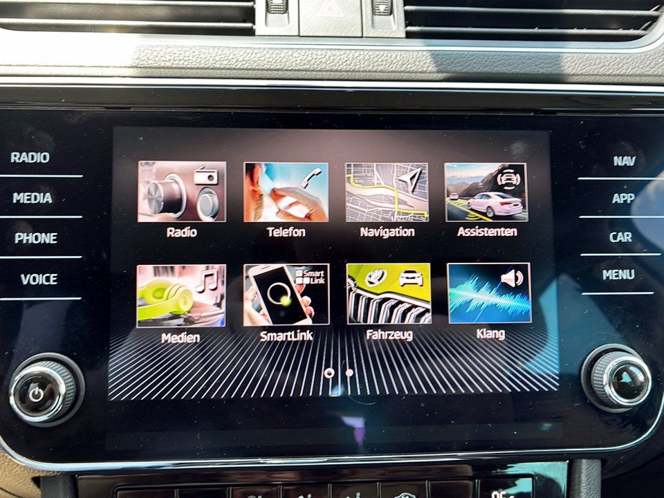 Skoda Superb Combi 2.0 TDI Ambition | Bild 17 von 24