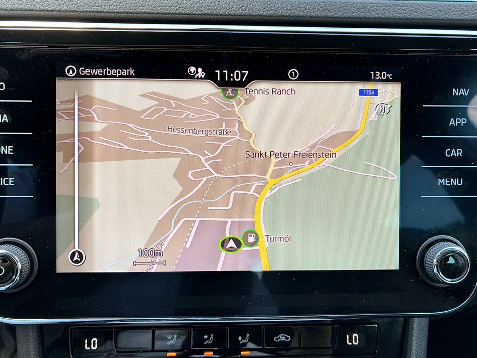 Skoda Superb Combi 2.0 TDI Ambition | Bild 19 von 24