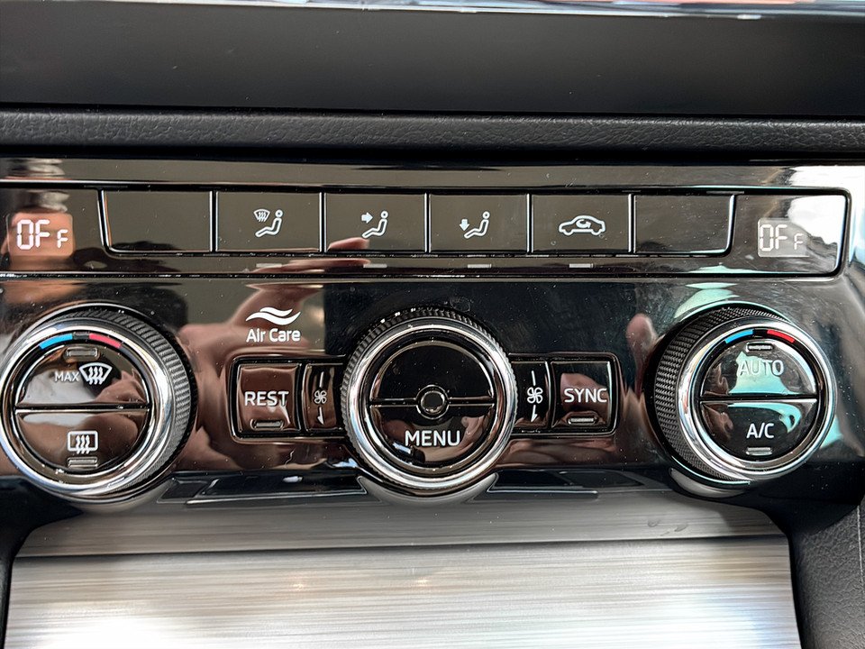 Skoda Superb Combi 2.0 TDI Ambition | Bild 15 von 24