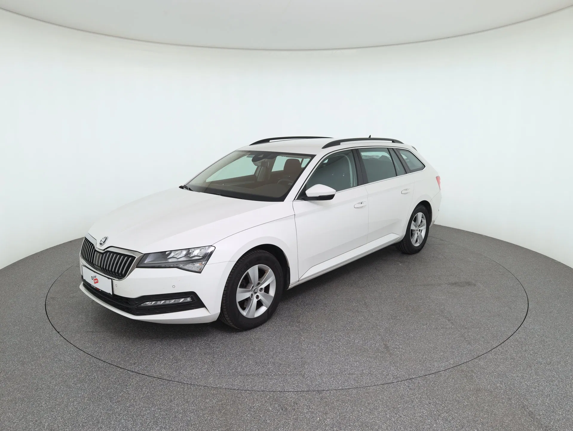 Skoda Superb Combi 2.0 TDI Ambition | Bild 2 von 31