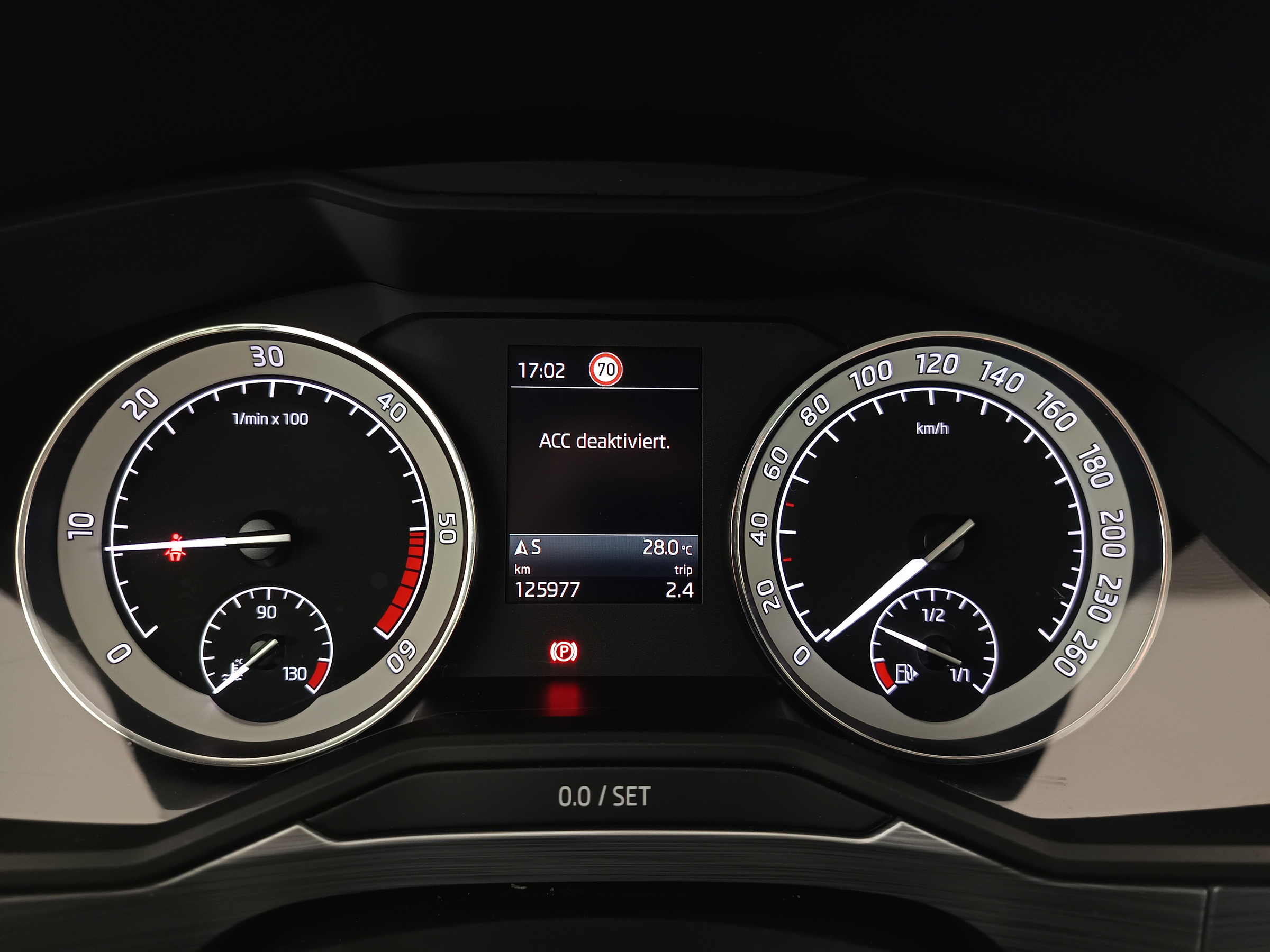 Skoda Superb Combi 2.0 TDI Ambition | Bild 15 von 30