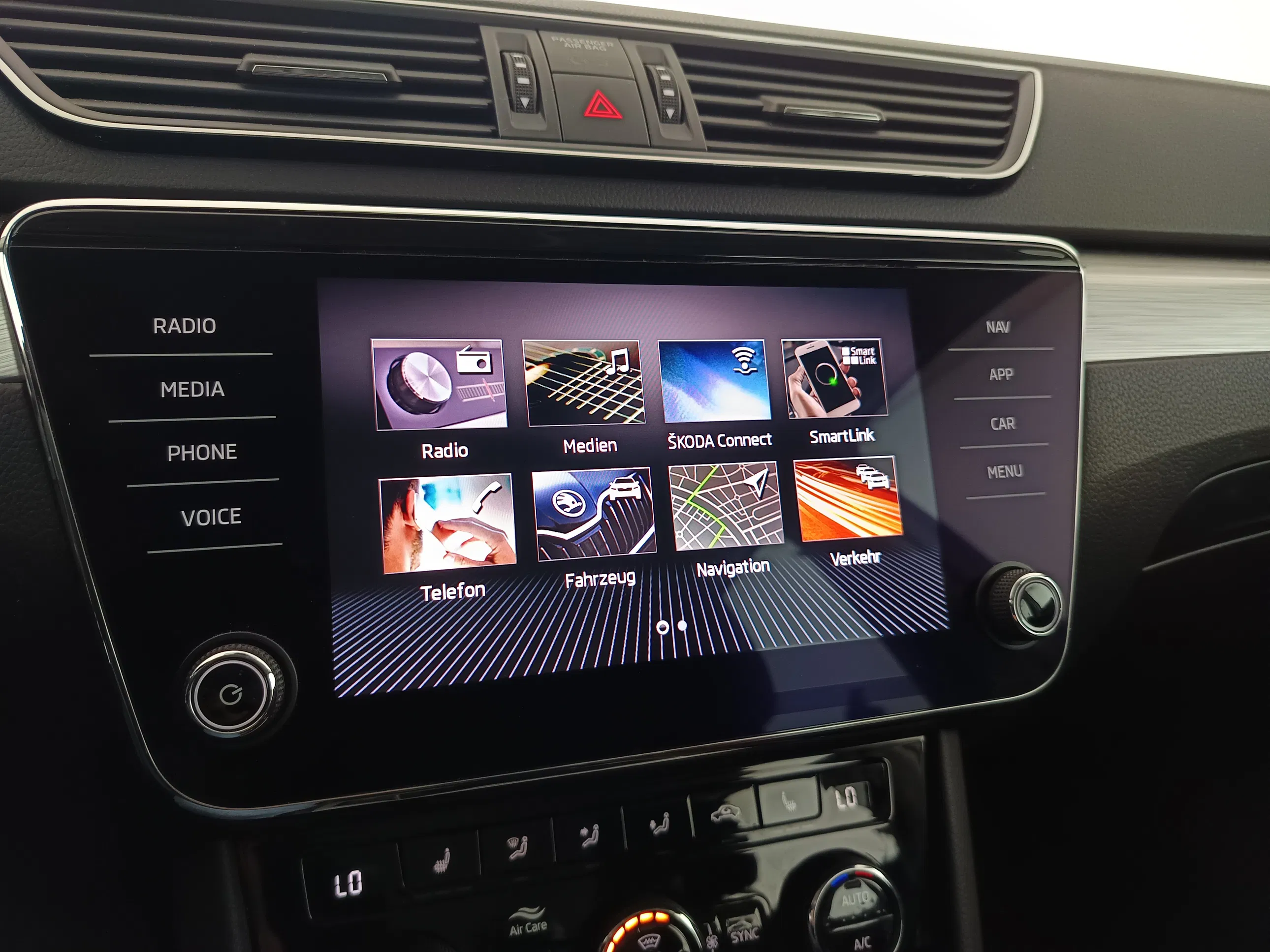 Skoda Superb Combi 2.0 TDI Ambition | Bild 20 von 31