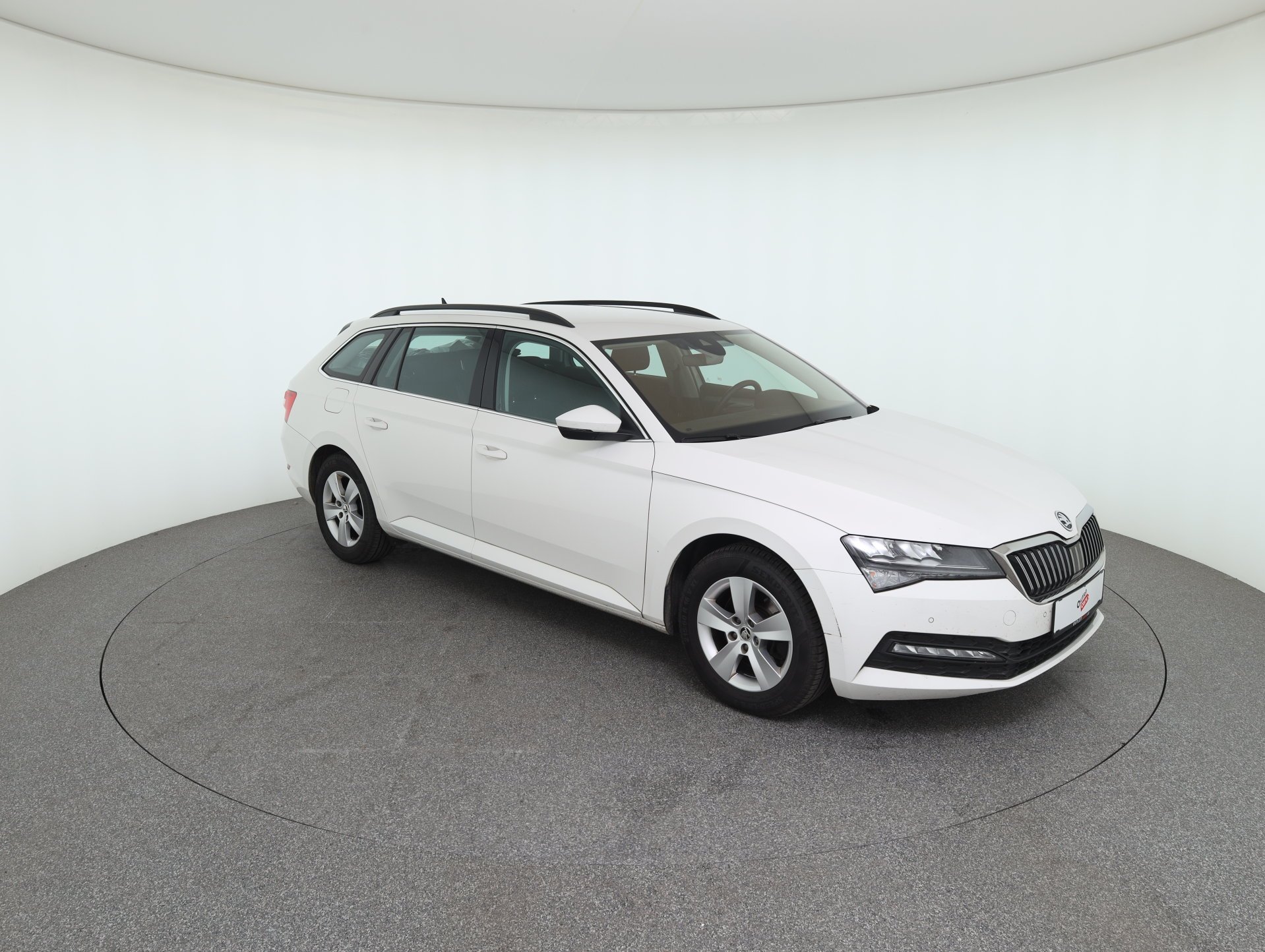 Skoda Superb Combi 2.0 TDI Ambition | Bild 3 von 30
