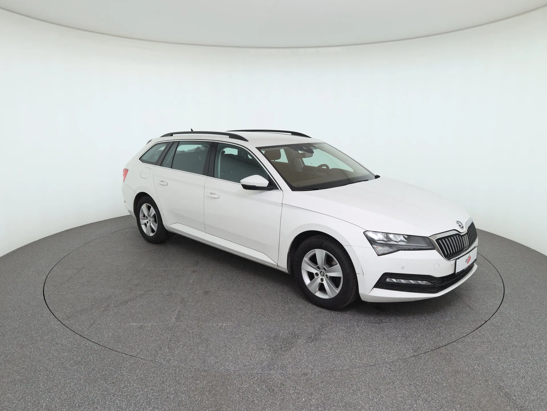 Skoda Superb Combi 2.0 TDI Ambition | Bild 4 von 31