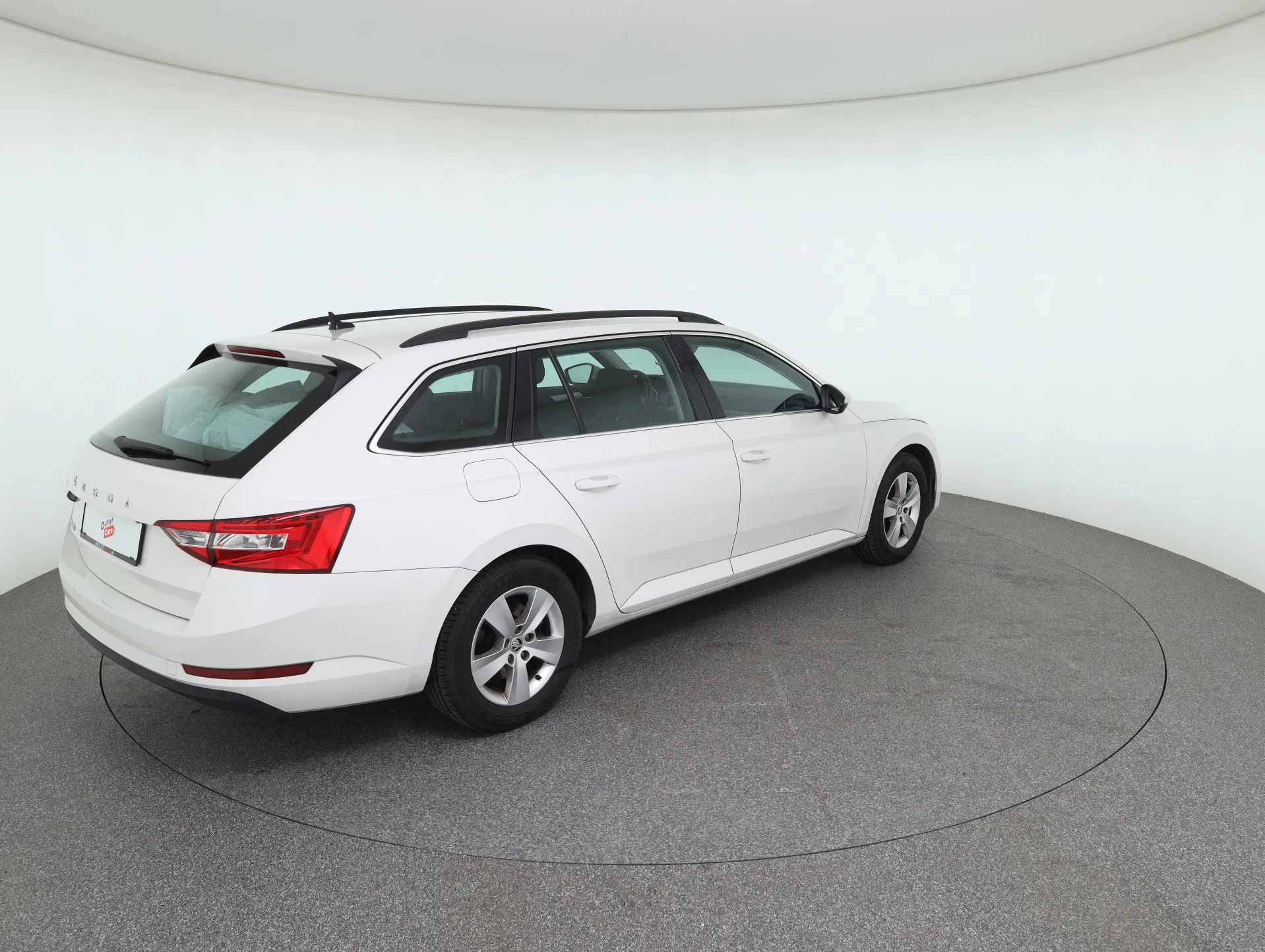 Skoda Superb Combi 2.0 TDI Ambition | Bild 6 von 31