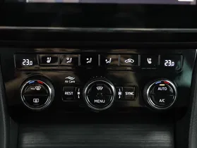 Skoda Superb Combi 2.0 TDI Style | Thumbnail 12 von 21