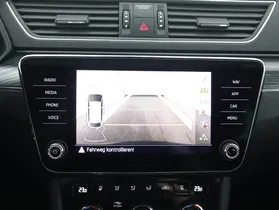 Skoda Superb Combi 2.0 TDI Style | Thumbnail 18 von 21