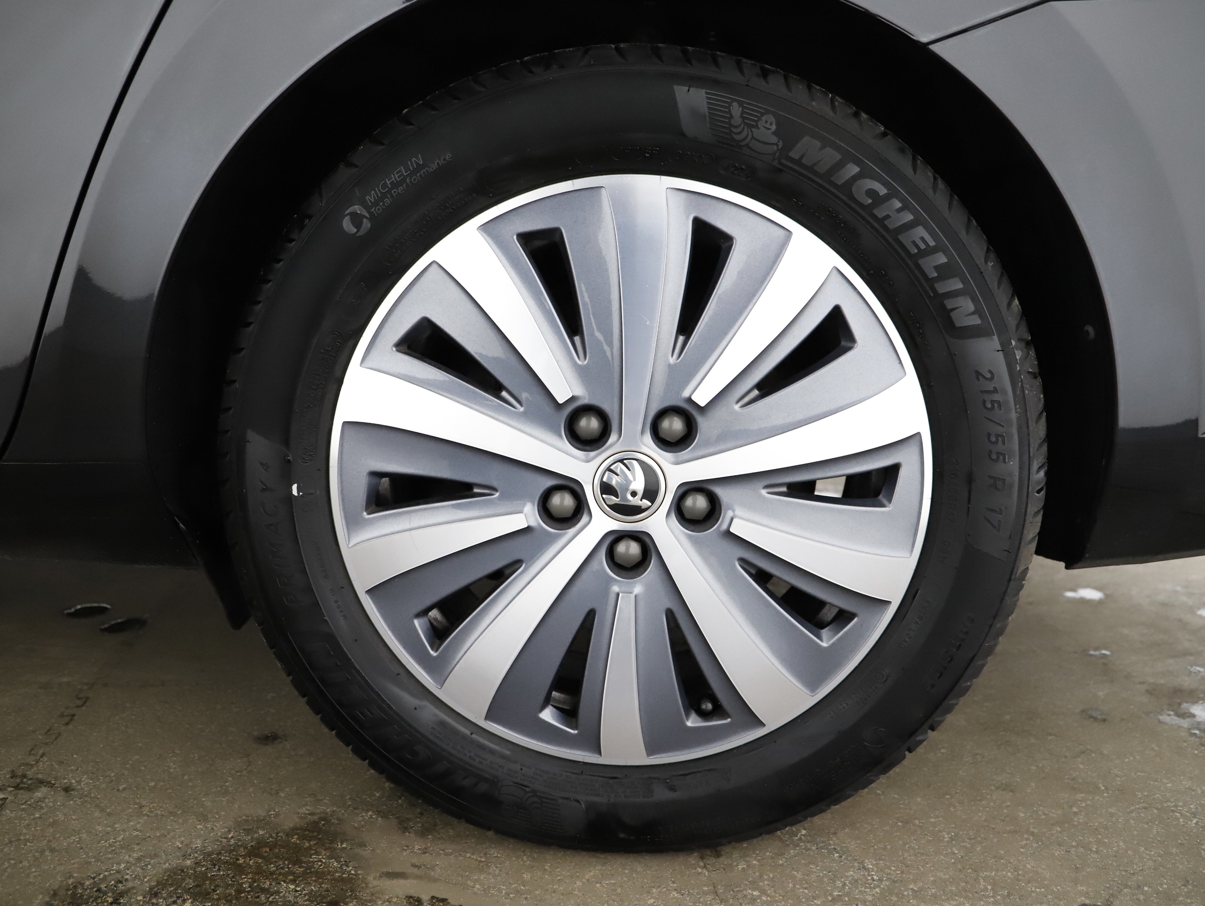 Skoda Superb Combi 2.0 TDI Style | Bild 20 von 21