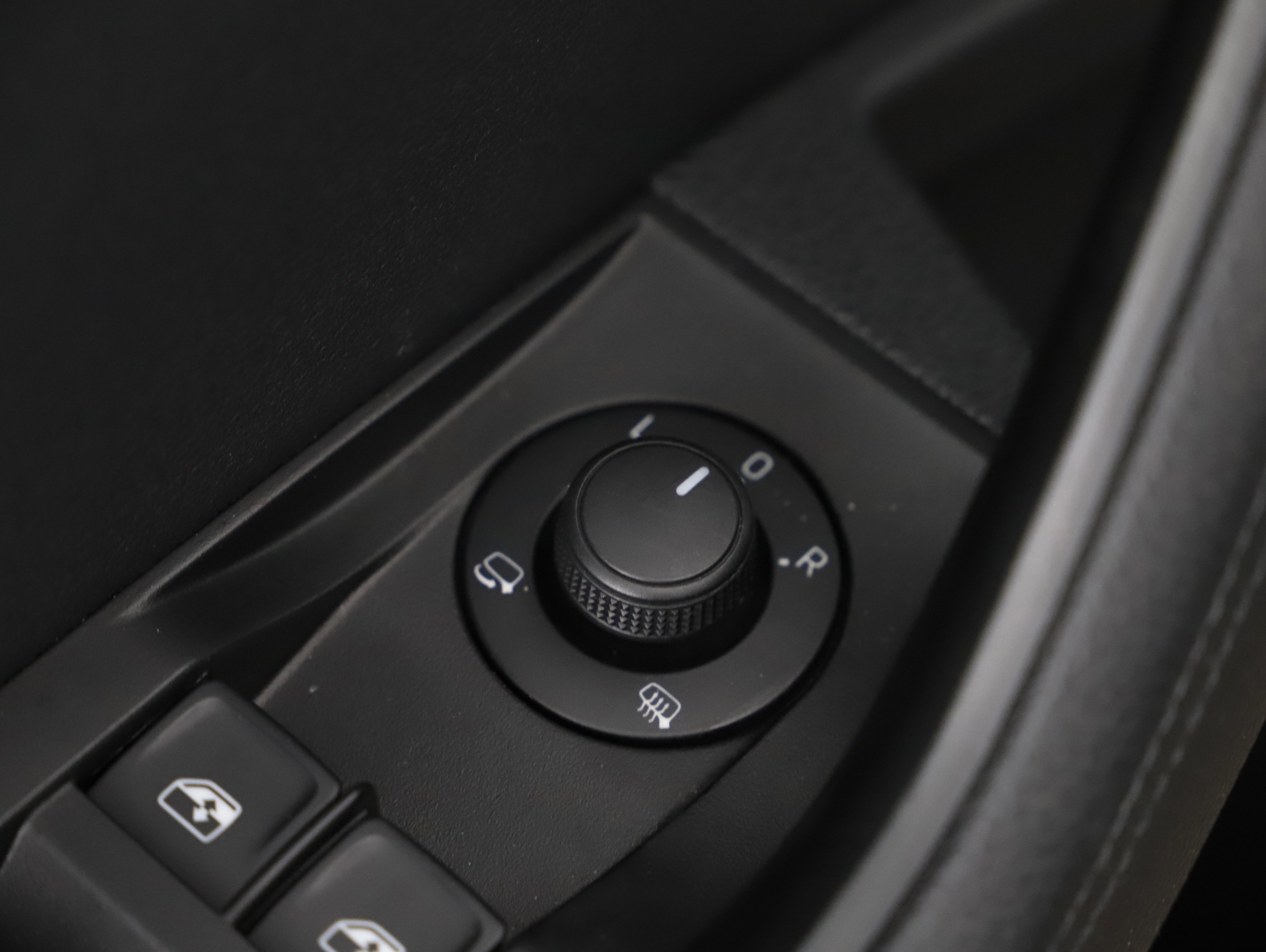 Skoda Superb Combi 2.0 TDI Style | Bild 4 von 21