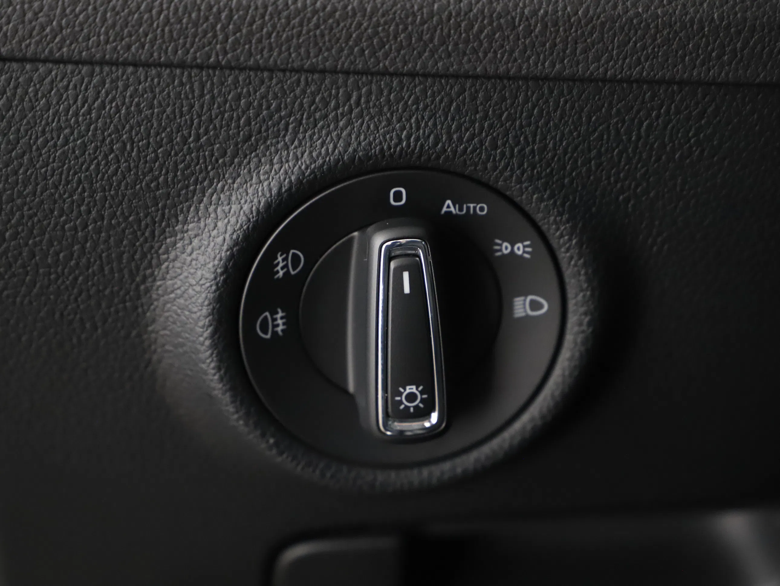 Skoda Superb Combi 2.0 TDI Style | Bild 5 von 21