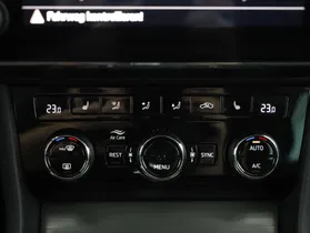 Skoda Superb Combi 2.0 TDI Style | Thumbnail 10 von 25