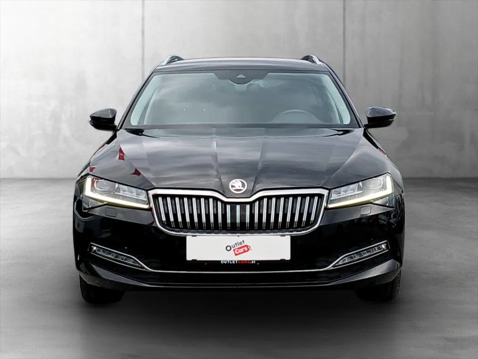 Skoda Superb Combi 2.0 TDI Style | Bild 2 von 27