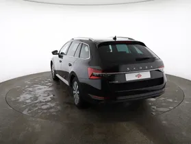 Skoda Superb Combi 2.0 TDI Style | Thumbnail 21 von 25