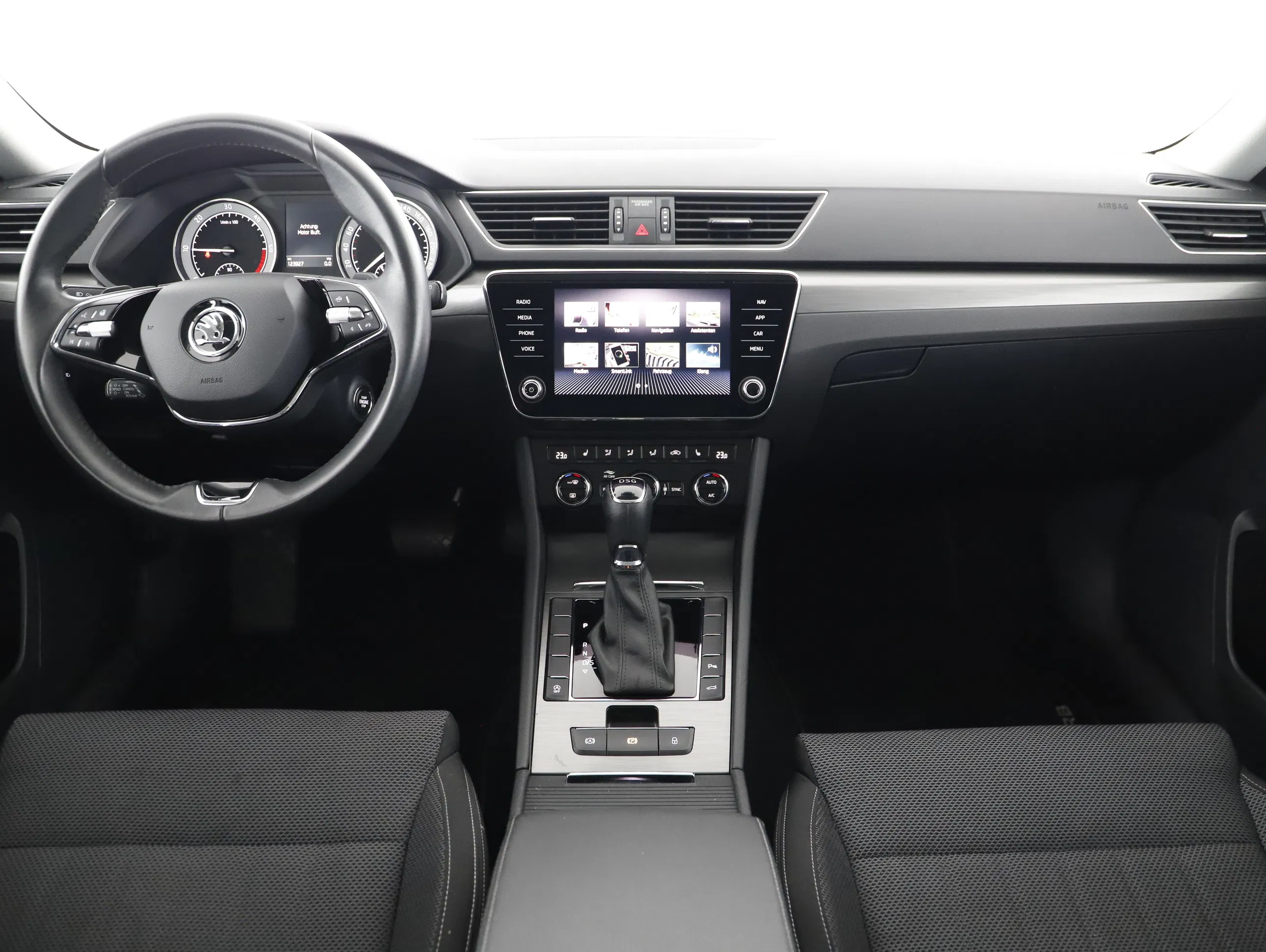 Skoda Superb Combi 2.0 TDI Style | Bild 3 von 25