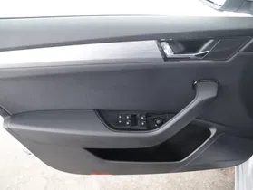 Skoda Superb Combi 2.0 TDI Ambition | Thumbnail 20 von 23