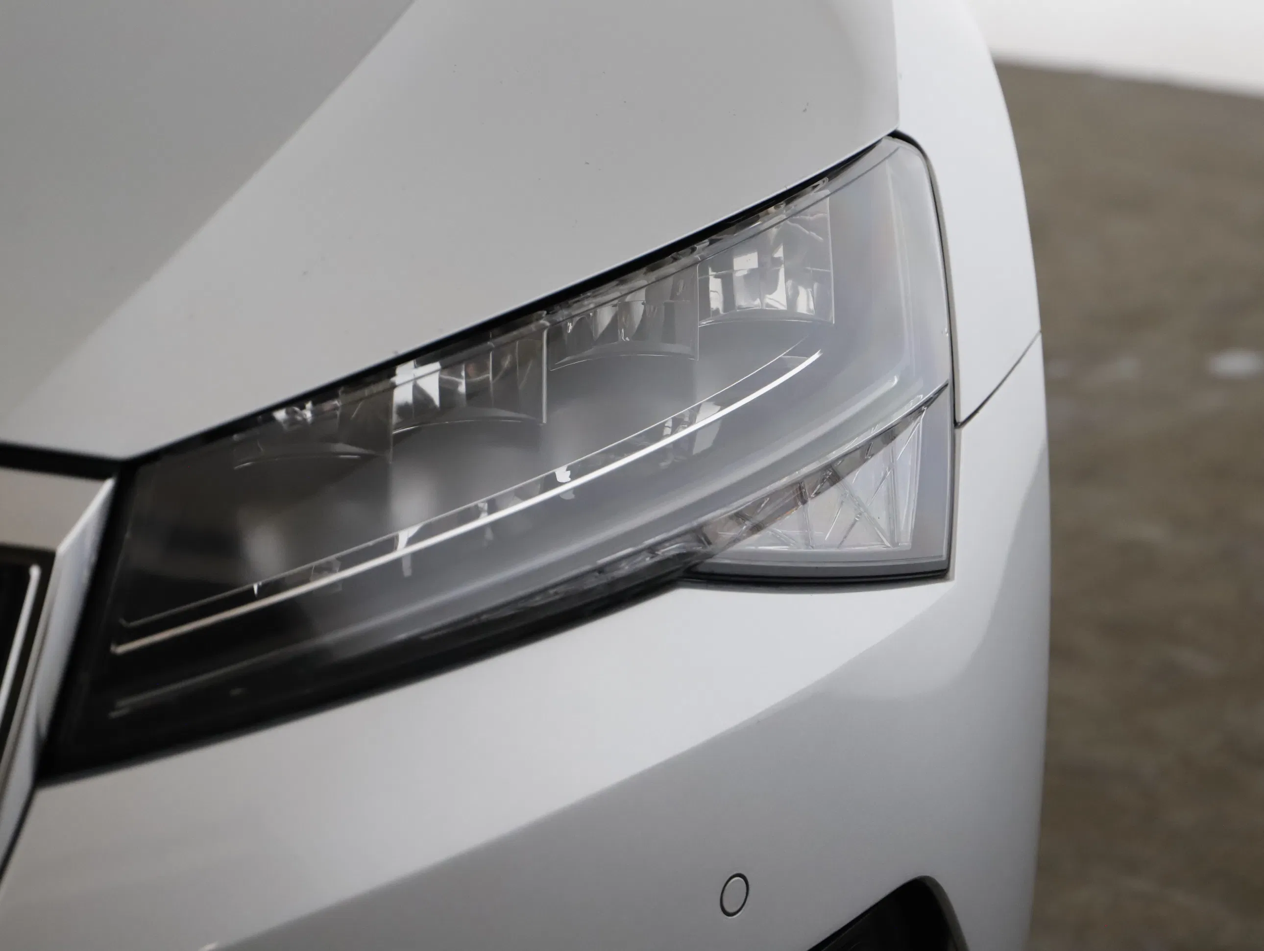 Skoda Superb Combi 2.0 TDI Ambition | Bild 5 von 23