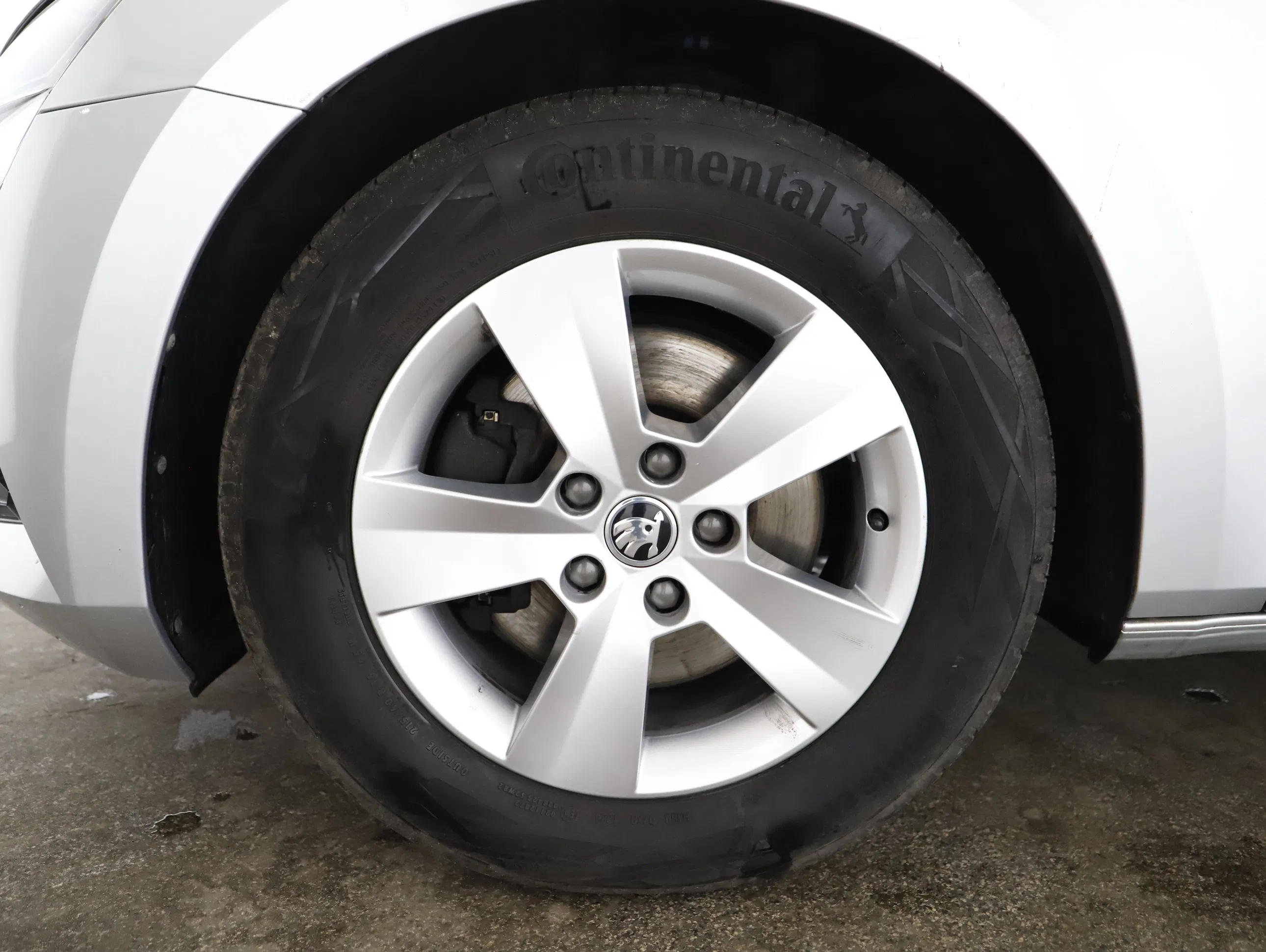 Skoda Superb Combi 2.0 TDI Ambition | Bild 6 von 23
