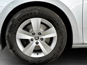 Skoda Superb Combi 2.0 TDI Ambition | Thumbnail 12 von 23
