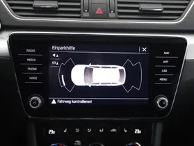 Skoda Superb Combi 2.0 TDI Ambition | Thumbnail 15 von 23