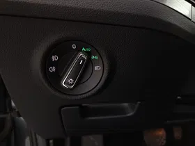 Skoda Superb Combi 2.0 TDI Style | Thumbnail 15 von 31