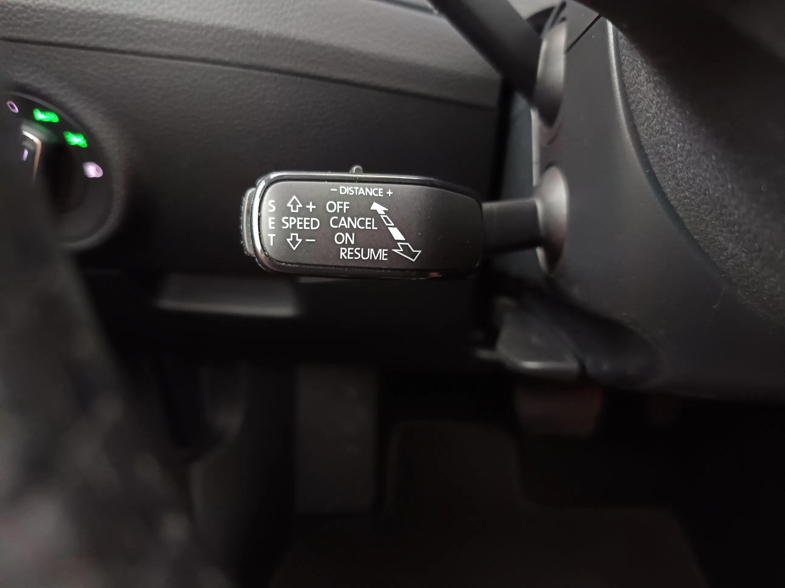 Skoda Superb Combi 2.0 TDI Style | Bild 16 von 31