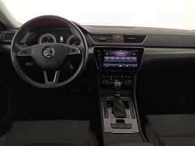 Skoda Superb Combi 2.0 TDI Style | Thumbnail 17 von 31