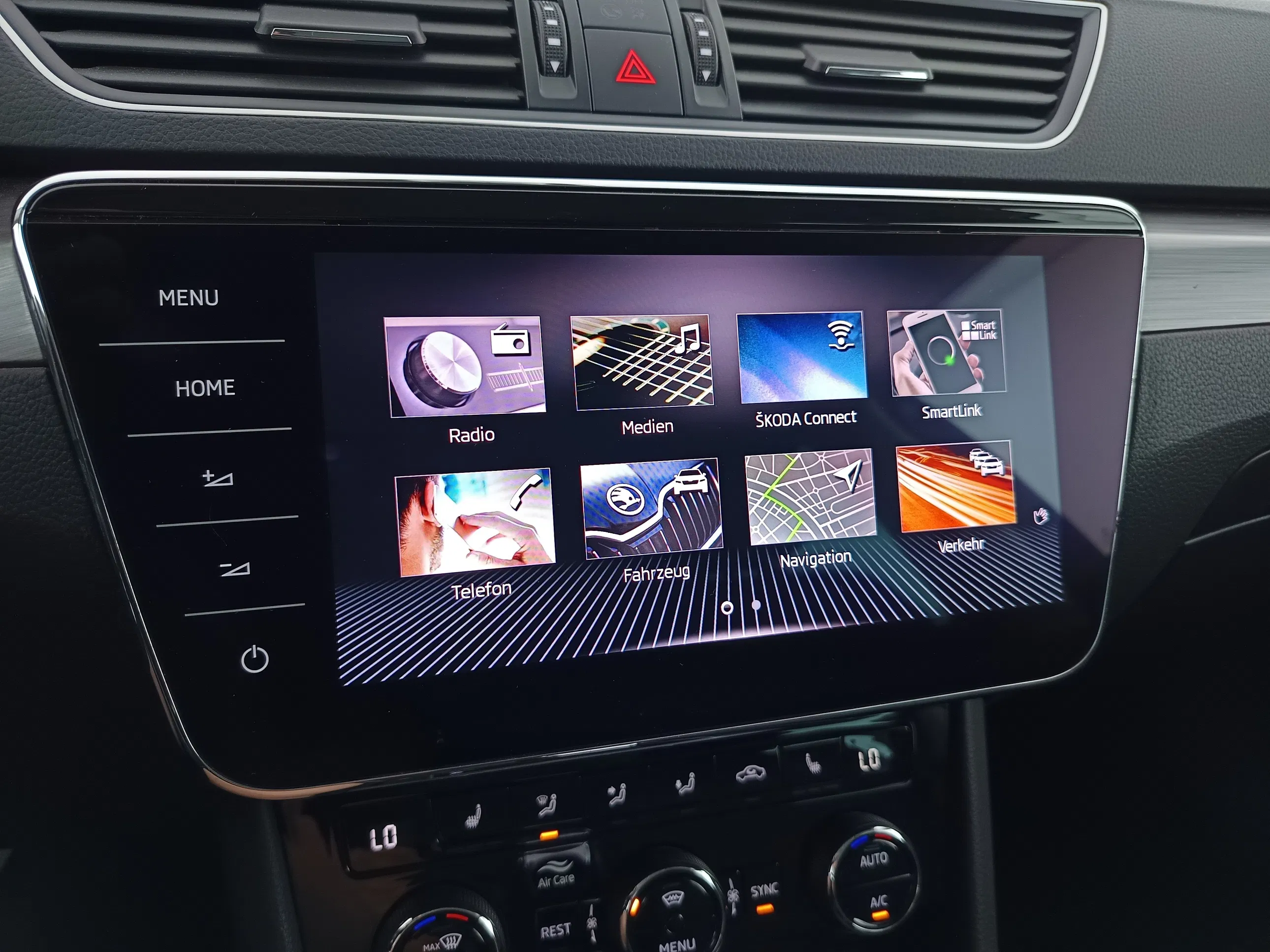 Skoda Superb Combi 2.0 TDI Style | Bild 22 von 31