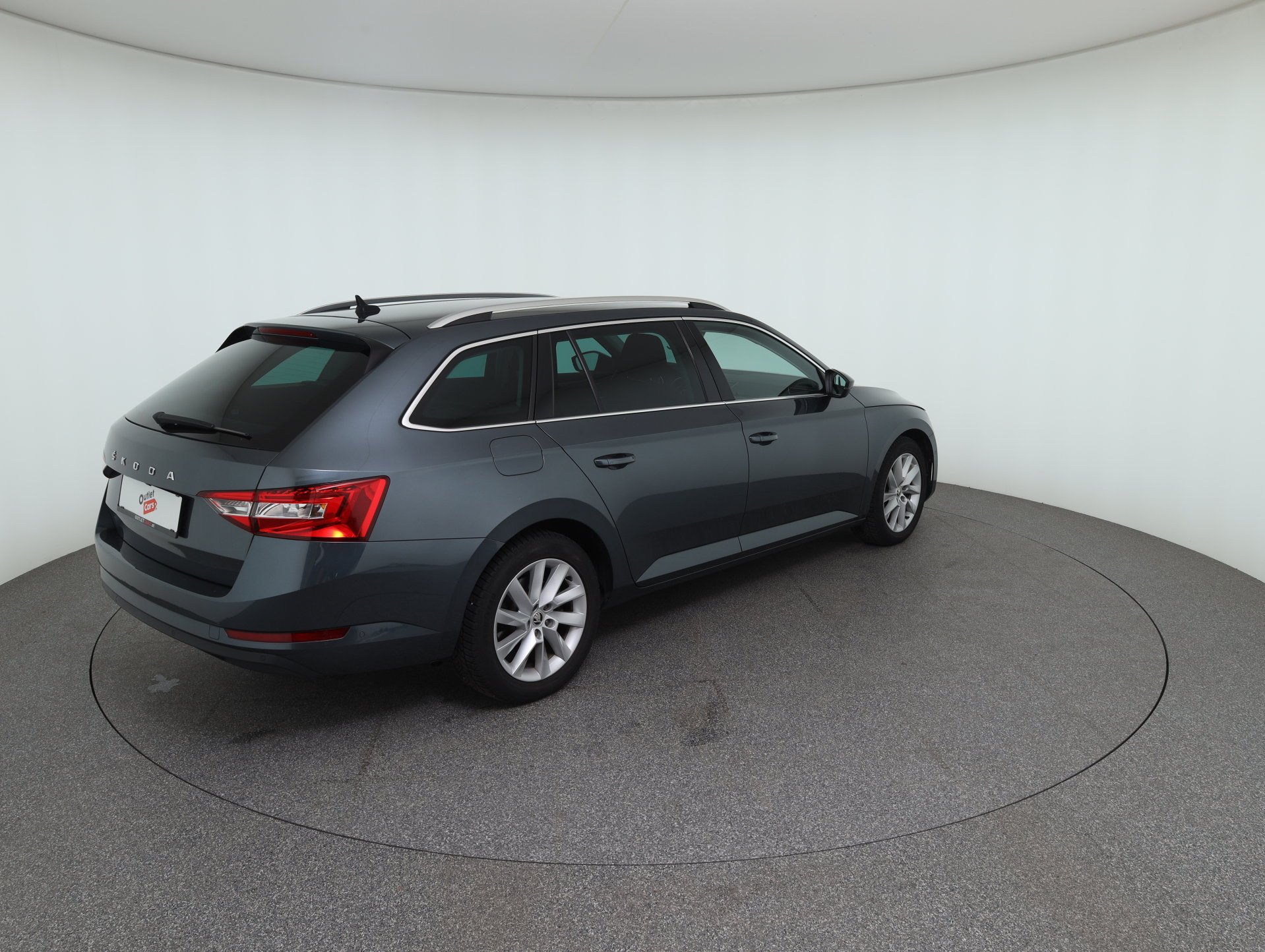 Skoda Superb Combi 2.0 TDI Style | Bild 6 von 31