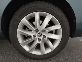 Skoda Superb Combi 2.0 TDI Style | Thumbnail 10 von 31