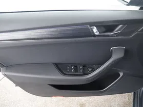 Skoda Superb Combi 2.0 TDI Style | Thumbnail 4 von 22