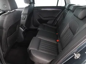 Skoda Superb Combi 2.0 TDI Style | Thumbnail 18 von 22