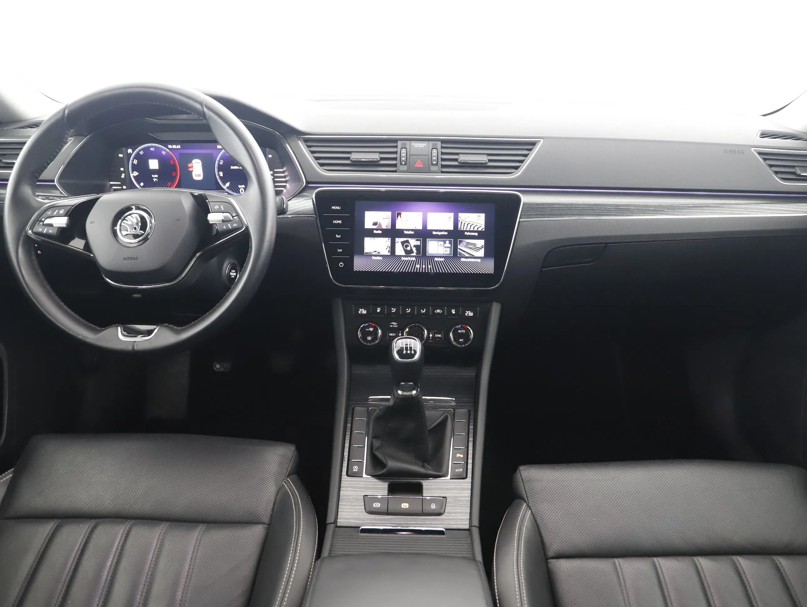 Skoda Superb Combi 2.0 TDI Style | Bild 12 von 22