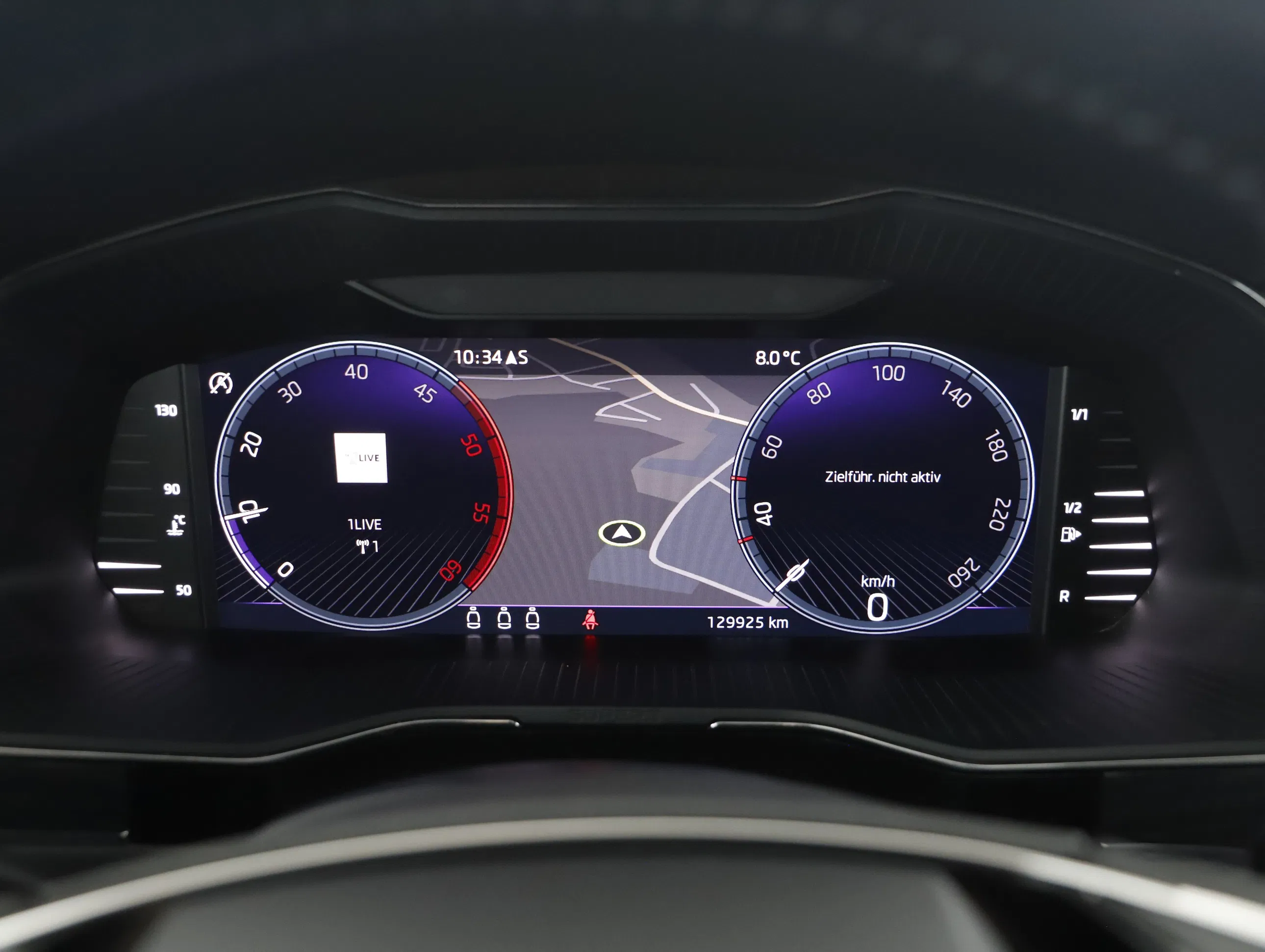 Skoda Superb Combi 2.0 TDI Style | Bild 9 von 22