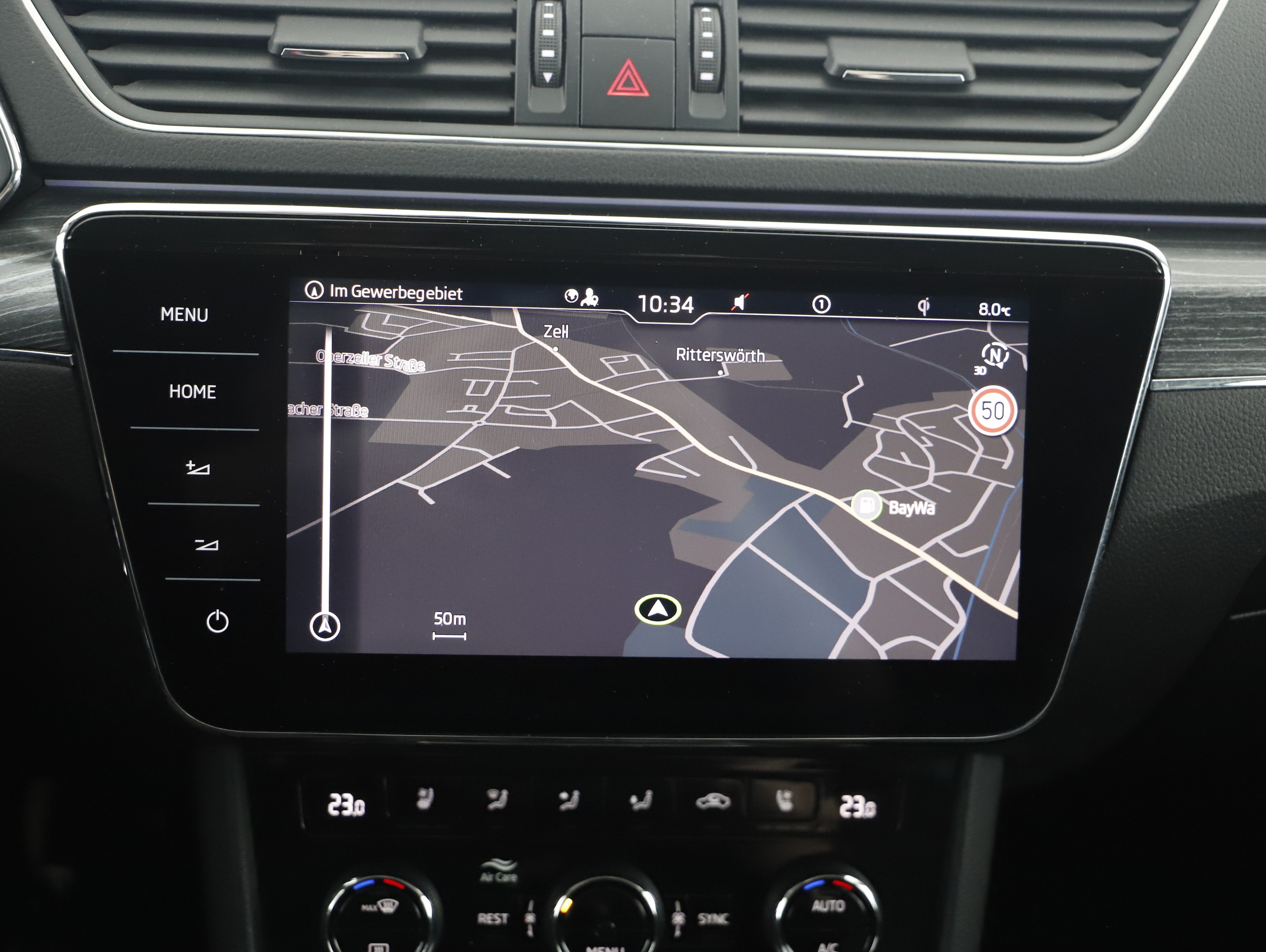 Skoda Superb Combi 2.0 TDI Style | Bild 15 von 22