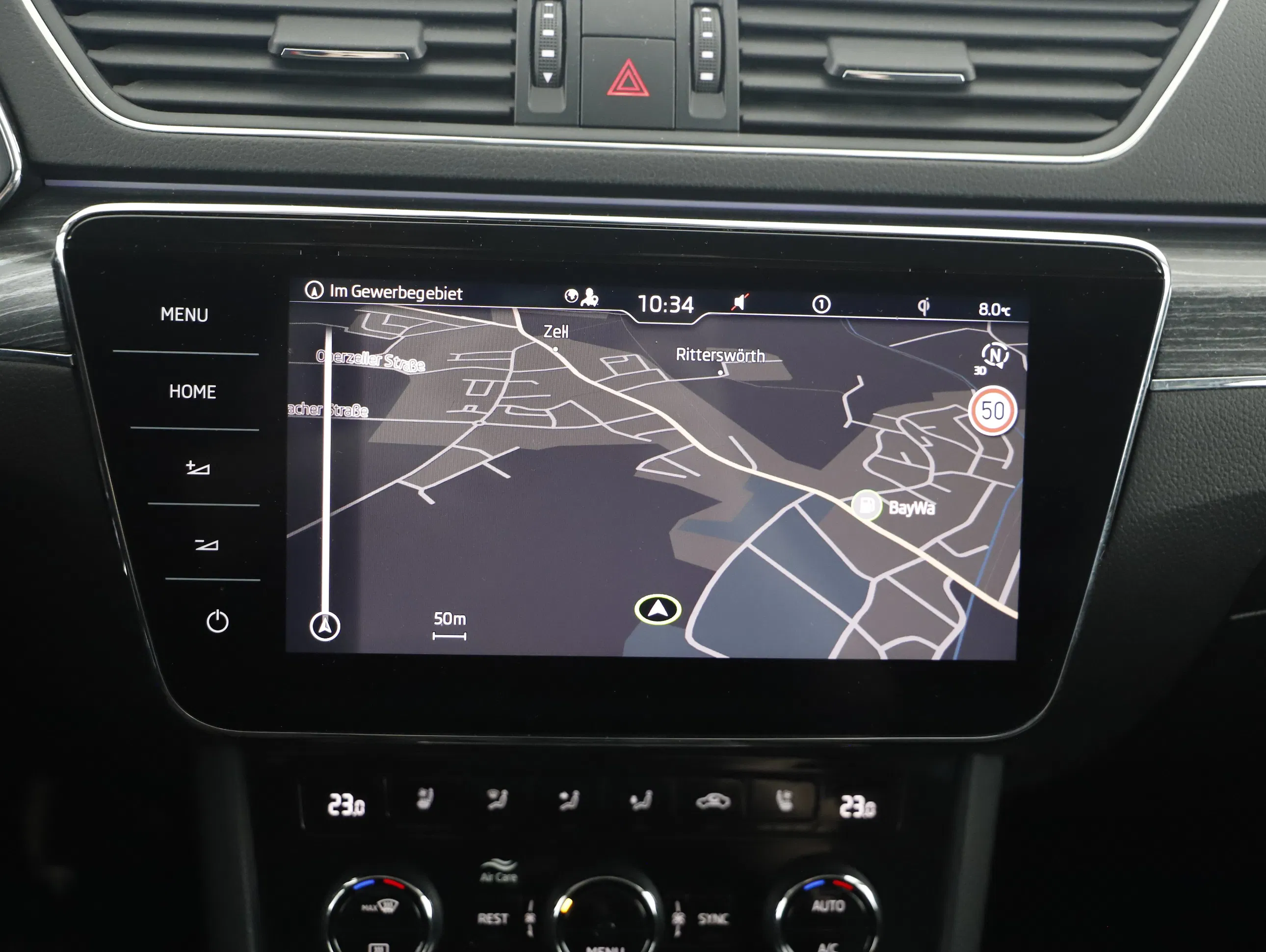 Skoda Superb Combi 2.0 TDI Style | Bild 15 von 22