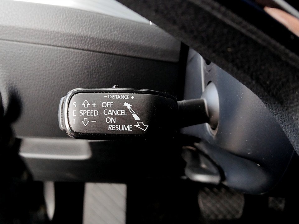 Skoda Superb Combi 2.0 TDI Ambition DSG | Bild 14 von 17