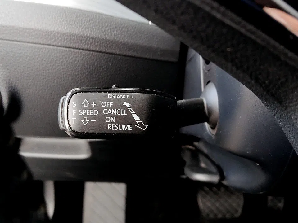 Skoda Superb Combi 2.0 TDI Ambition DSG | Bild 14 von 17