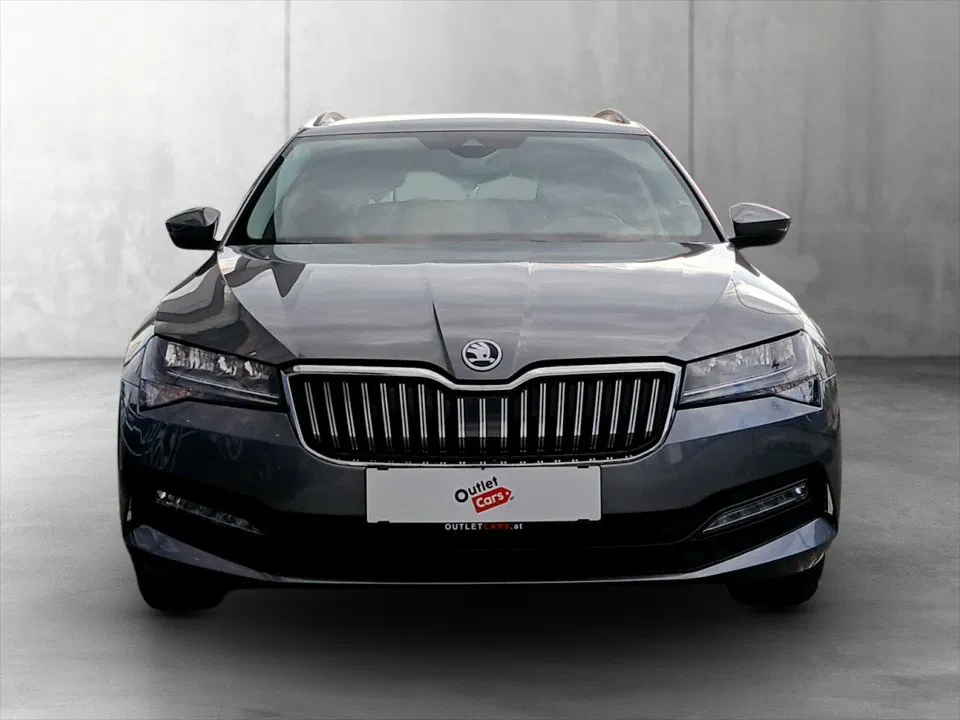 Skoda Superb Combi 2.0 TDI Ambition DSG | Bild 3 von 17