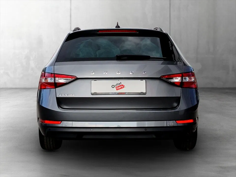 Skoda Superb Combi 2.0 TDI Ambition DSG | Bild 6 von 17