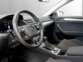 Skoda Superb Combi 2.0 TDI Ambition DSG | Thumbnail 8 von 17