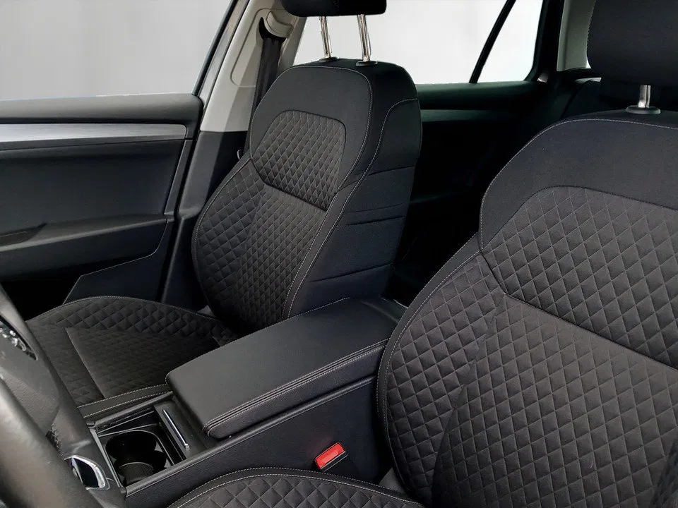 Skoda Superb Combi 2.0 TDI Ambition DSG | Bild 7 von 17