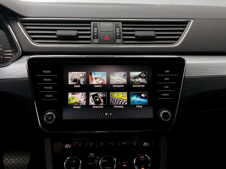 Skoda Superb Combi 2.0 TDI Ambition DSG | Bild 11 von 17