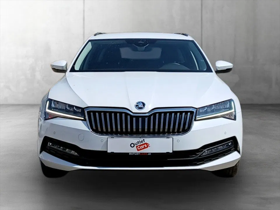Skoda Superb Combi 2.0 TDI Ambition | Bild 3 von 25