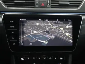 Skoda Superb Combi 2.0TDI | Thumbnail 15 von 25
