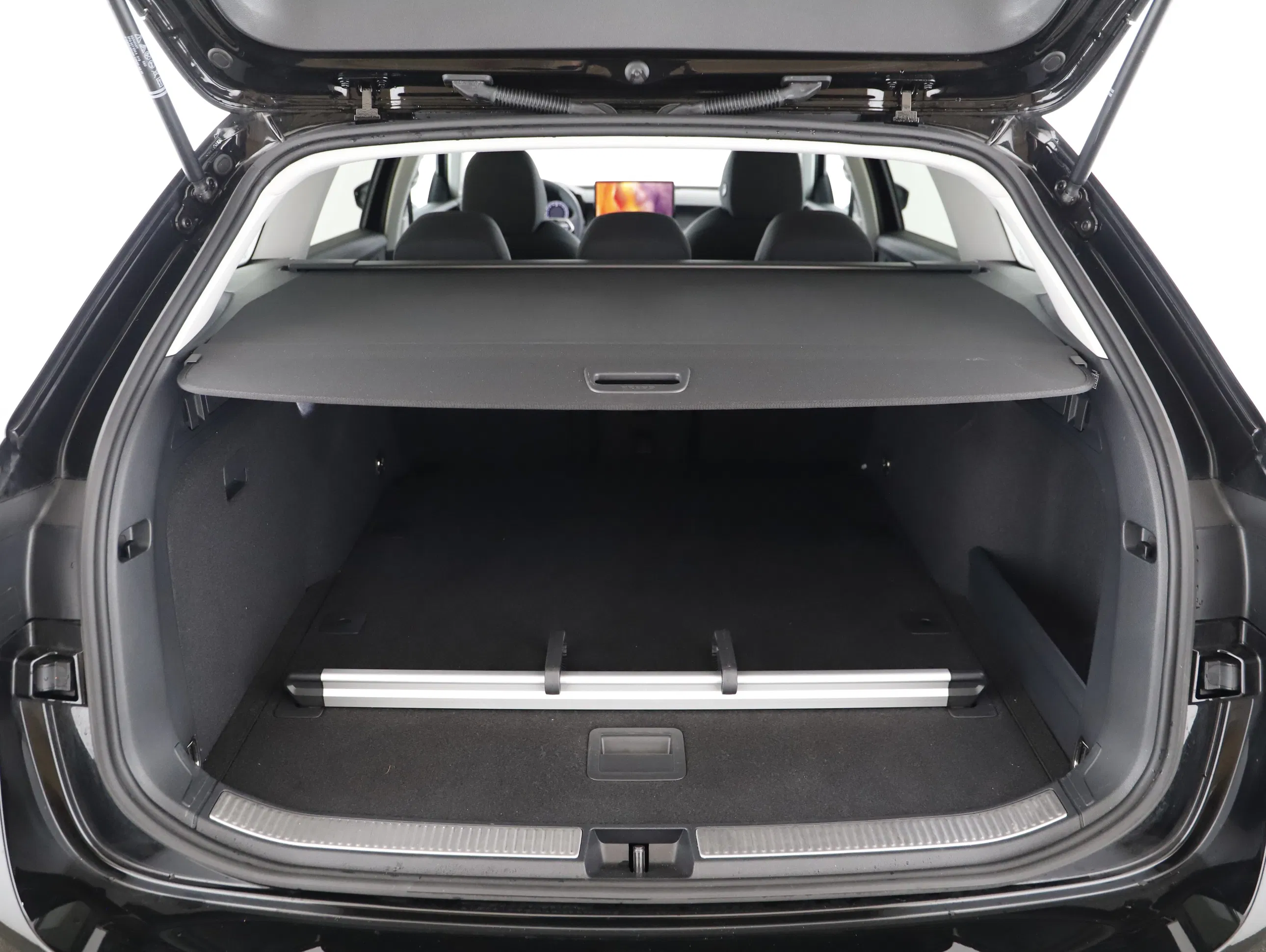 Skoda Superb Combi 2.0 TDI W Essence | Bild 17 von 22