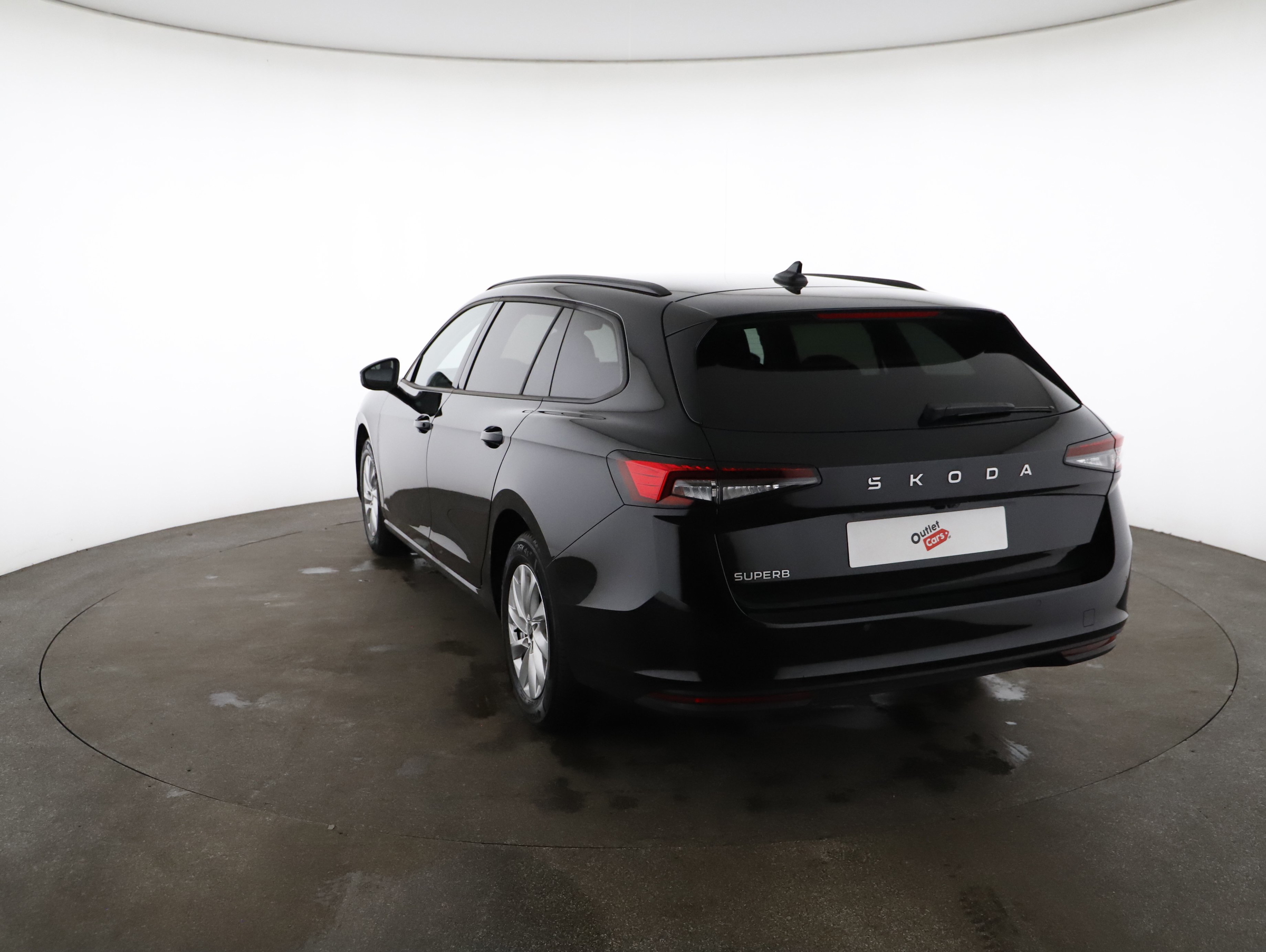 Skoda Superb Combi 2.0 TDI W Essence | Bild 18 von 22
