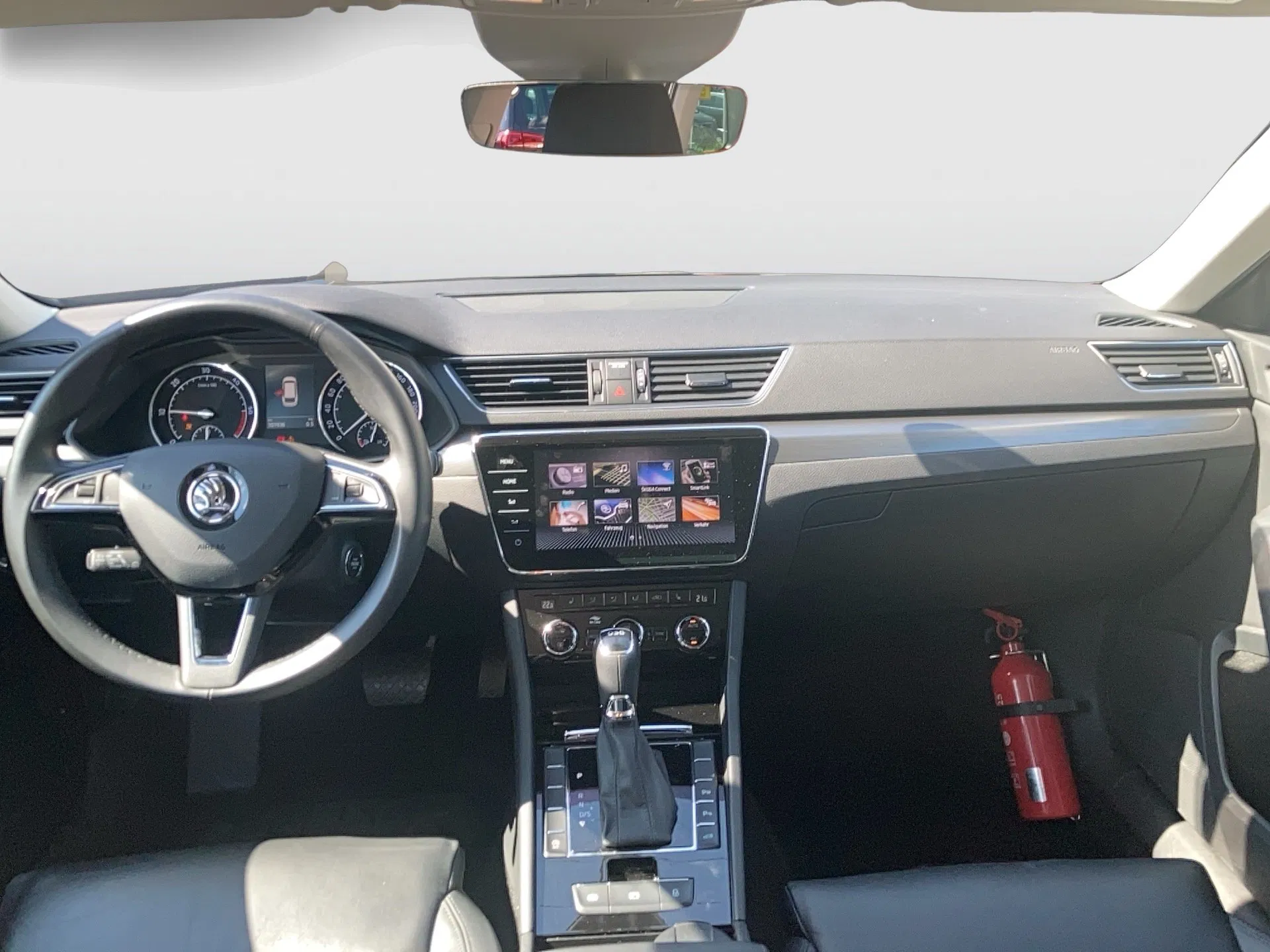 Skoda Superb Combi 2.0 TDI Style | Bild 9 von 31