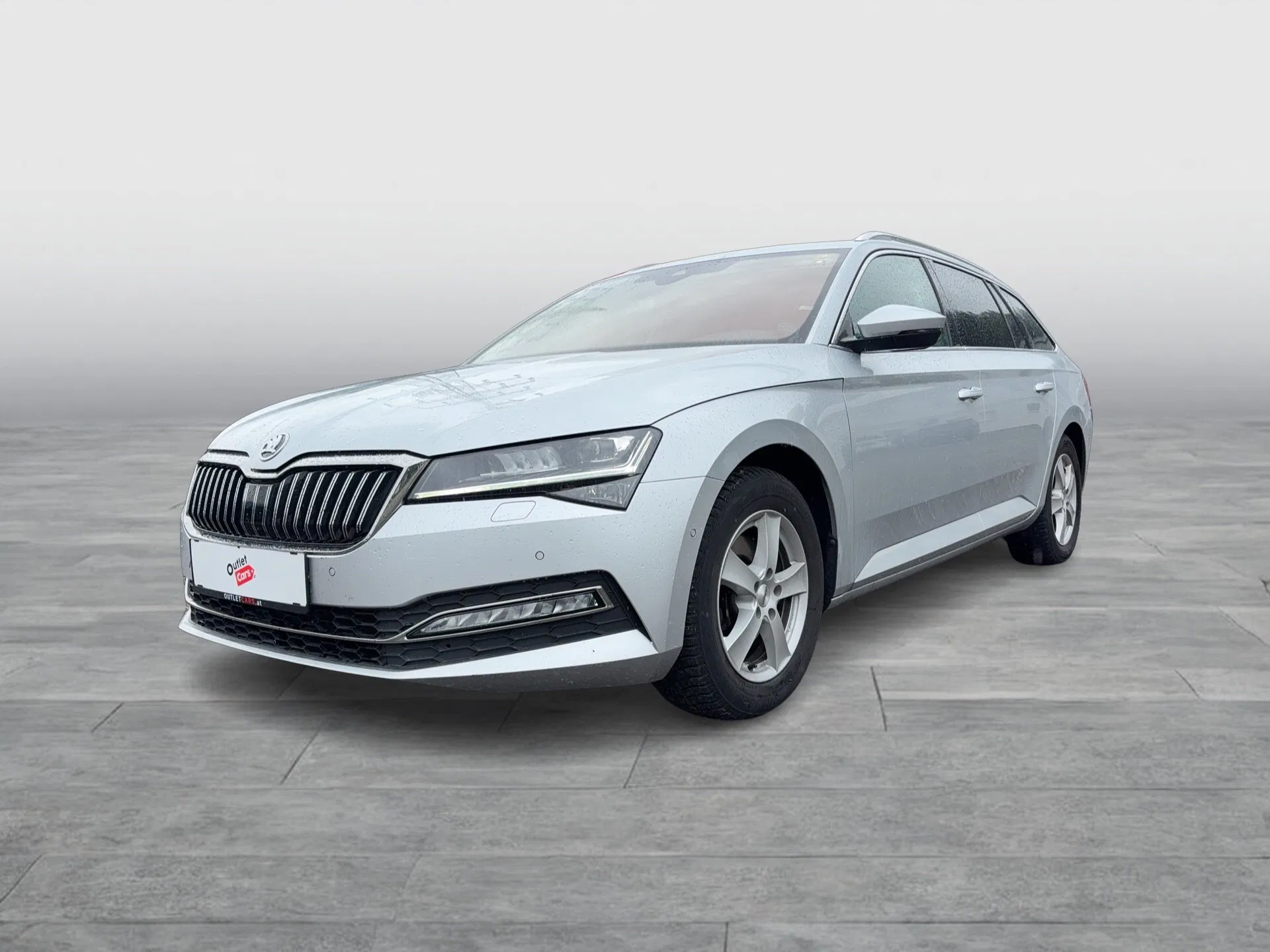 Skoda Superb Combi 2.0 TDI Style | Bild 2 von 25