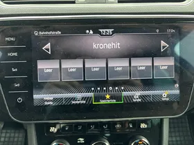 Skoda Superb Combi 2.0 TDI Style | Thumbnail 21 von 25