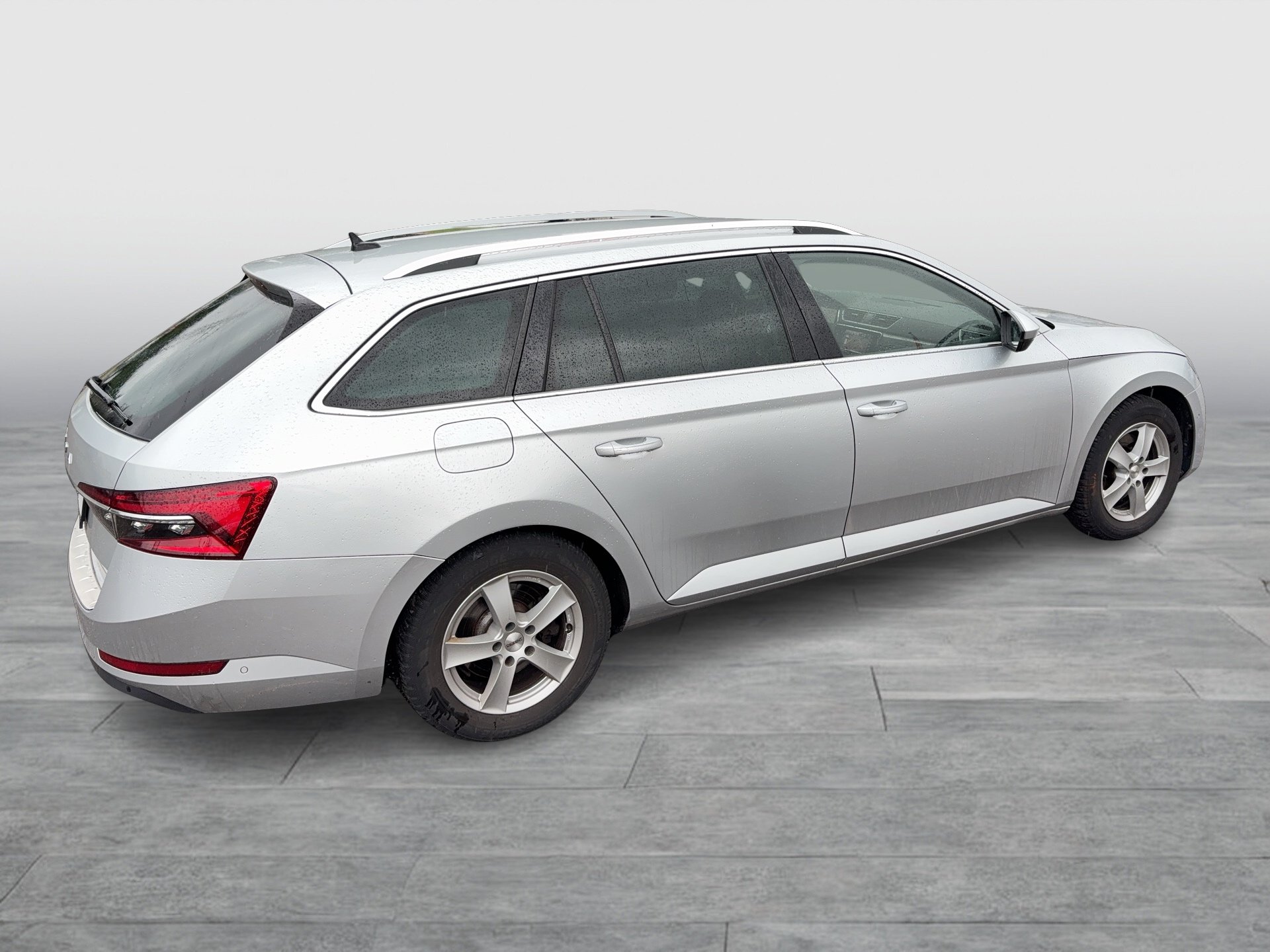 Skoda Superb Combi 2.0 TDI Style | Bild 6 von 25